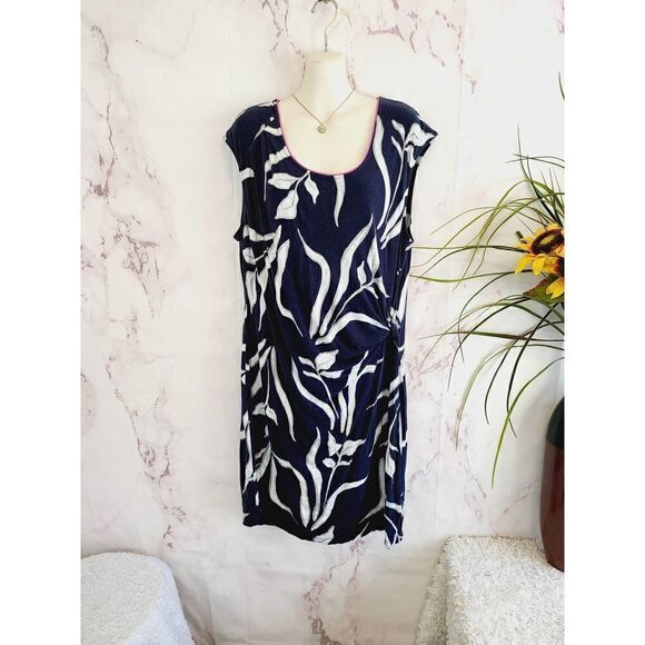 NIC+ZOE Front Twist Detail Sheath Dress - Floral - Navy Multi/Iris Floral - Picture 3 of 7